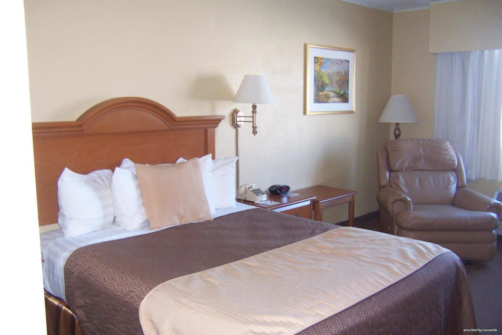 Norwood Inn & Suites Mankato North Mankato Екстер'єр фото