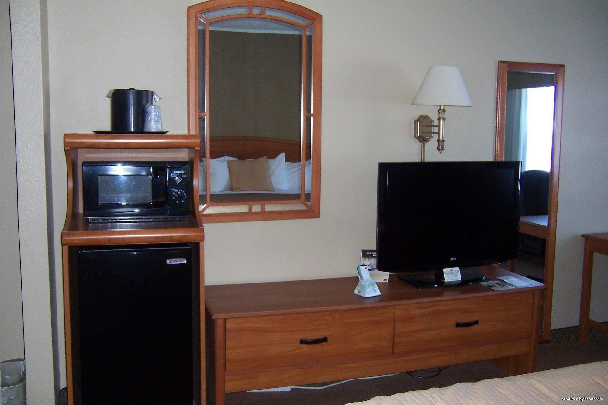 Norwood Inn & Suites Mankato North Mankato Екстер'єр фото