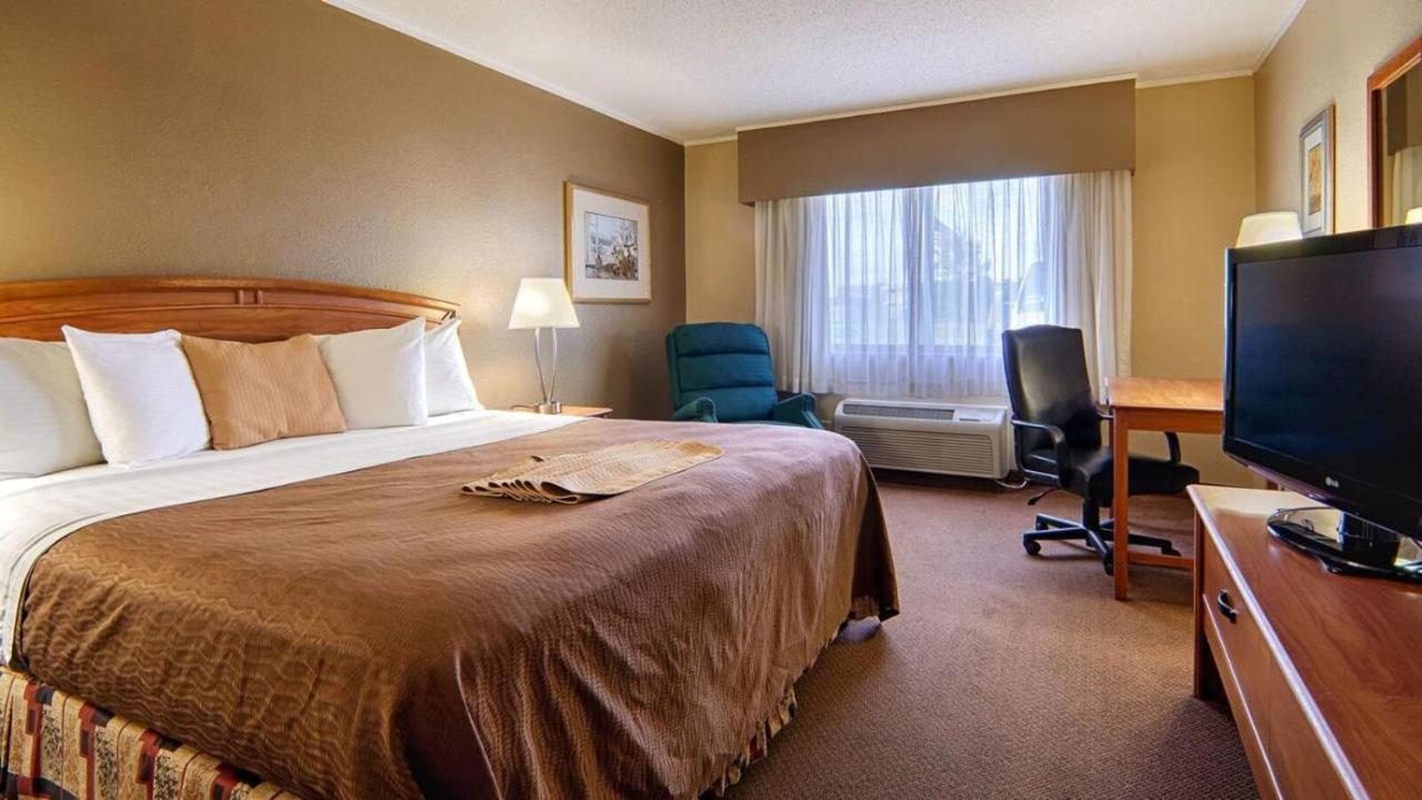Norwood Inn & Suites Mankato North Mankato Екстер'єр фото