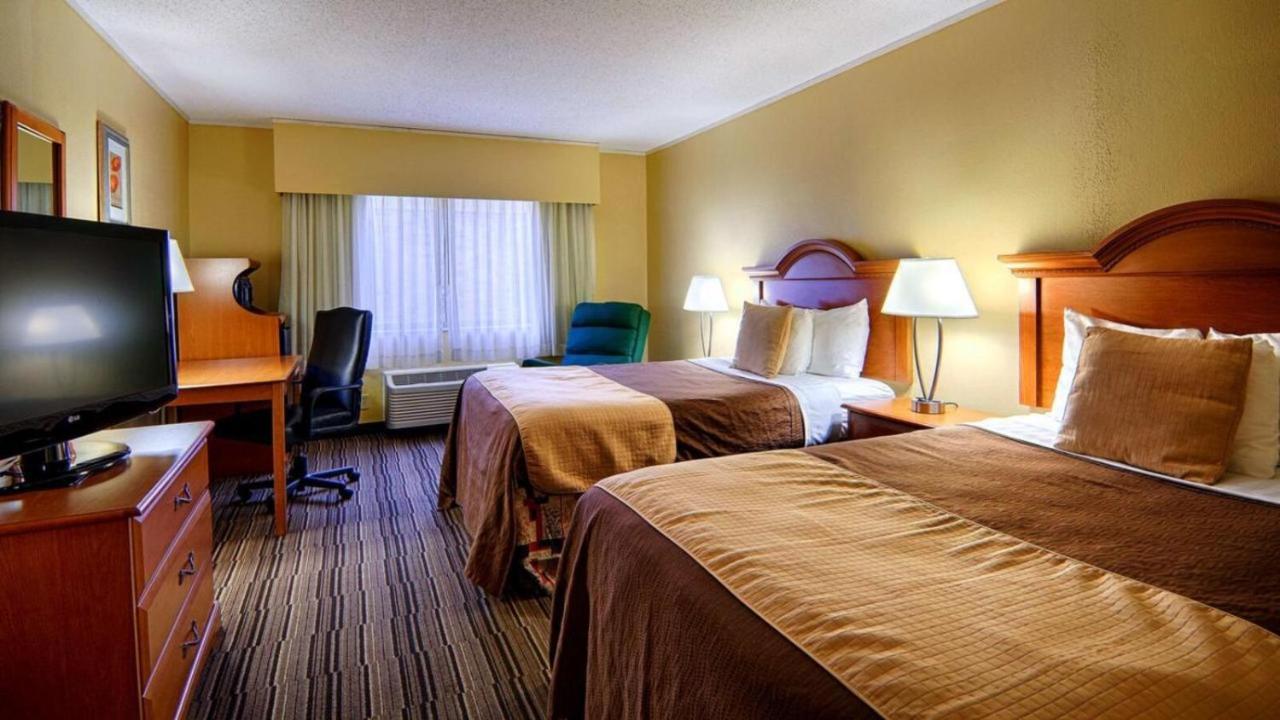 Norwood Inn & Suites Mankato North Mankato Екстер'єр фото