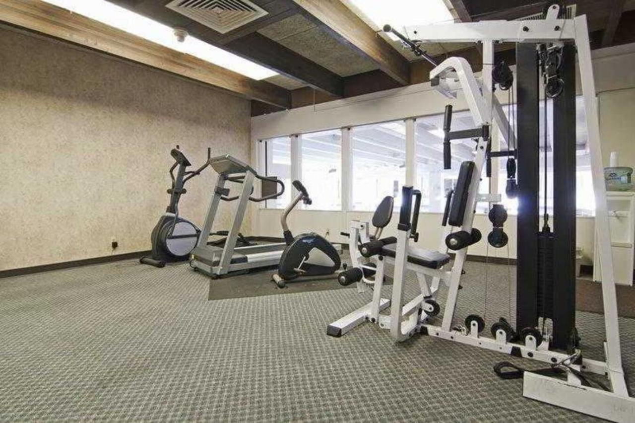 Norwood Inn & Suites Mankato North Mankato Екстер'єр фото